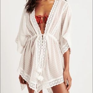 Toe-front kimono Coverup